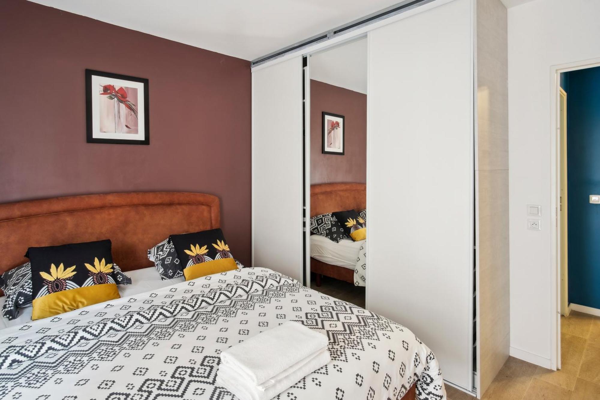 דירות ביוסי-סיינט-ג'ורג' Chic Apart Disneyland With Terrace מראה חיצוני תמונה